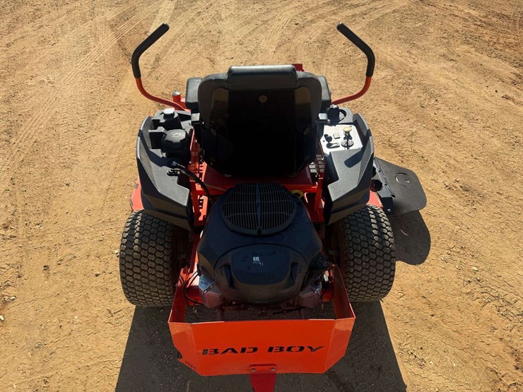 2017-badboy-mz-magnum-54"-cut-zero-turn-mower-image-6