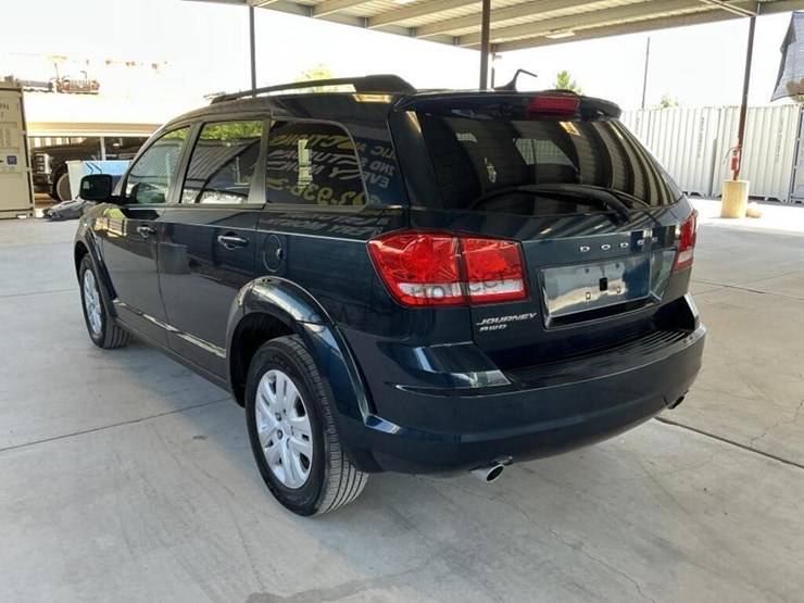 2015-dodge-journey-image-5