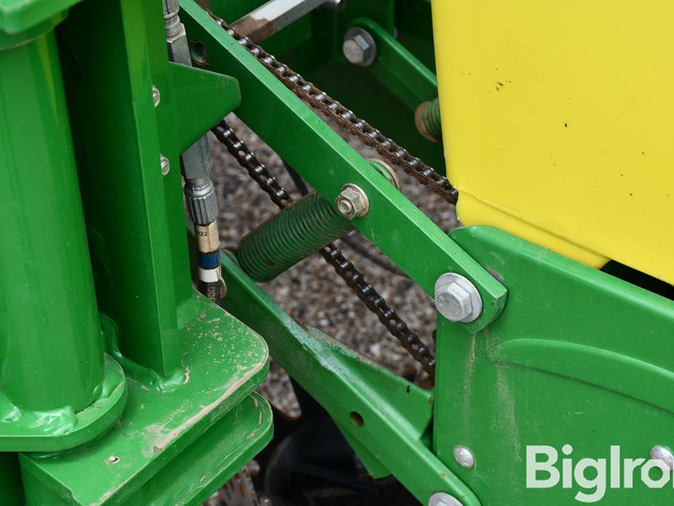 2016-john-deere-1775-image-20