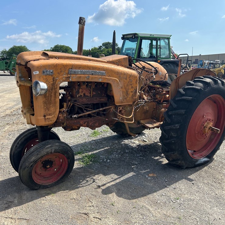 MINNEAPOLIS MOLINE 445