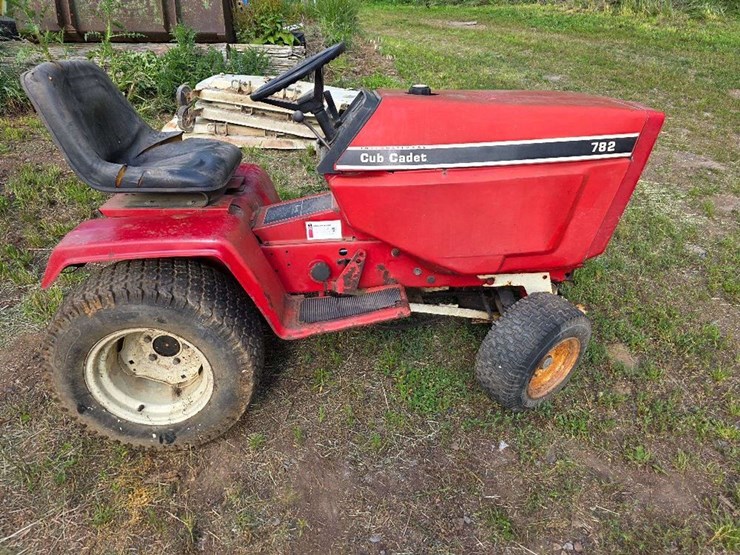 1981-cub-cadet-782-image-1