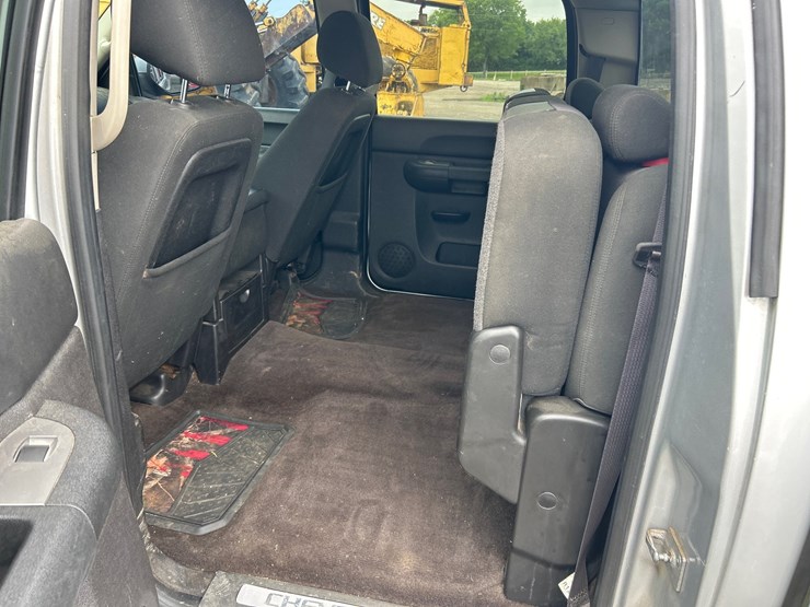 2013-chevrolet-silverado-1500-image-8