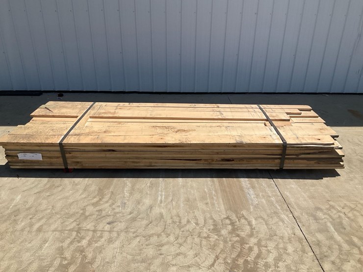 #4118-•-bundle-of-maple-lumber-image-1
