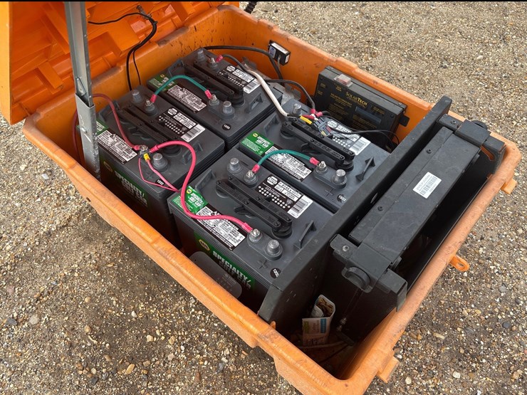 #3513-•-solar-tech-construction-sign-|-no-trailer-image-2
