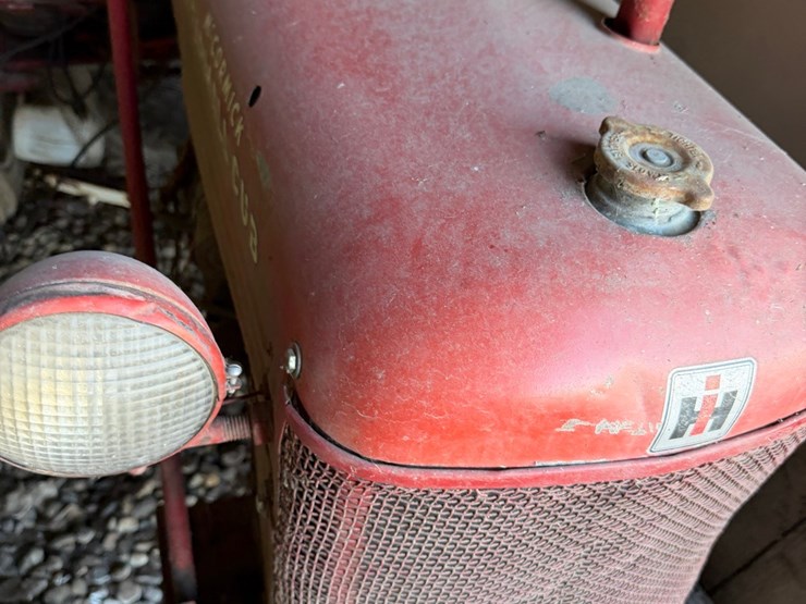 ihc-cub,-￼has-belly-mower-image-14