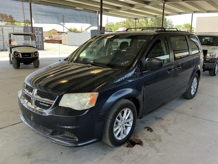 2013-dodge-grand-caravan-image-4