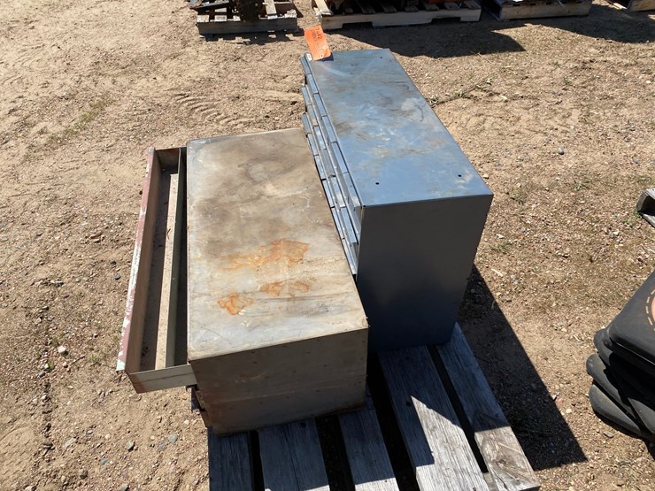 #7442-•-(2)-shop-organizers/-tool-boxes-(antigo,-wi)-image-3