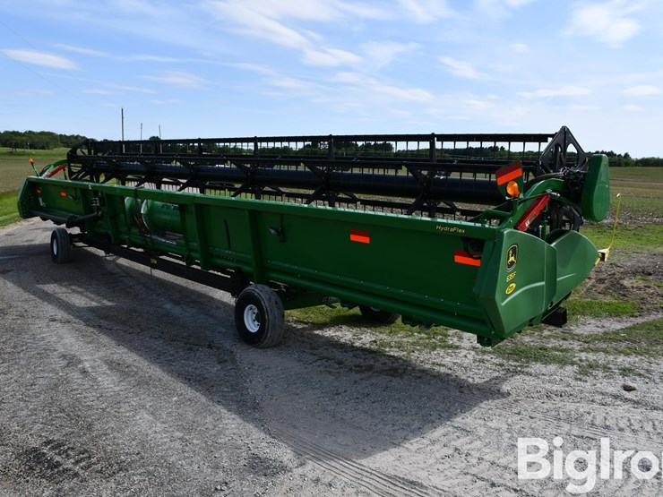 2017-john-deere-635f-image-5
