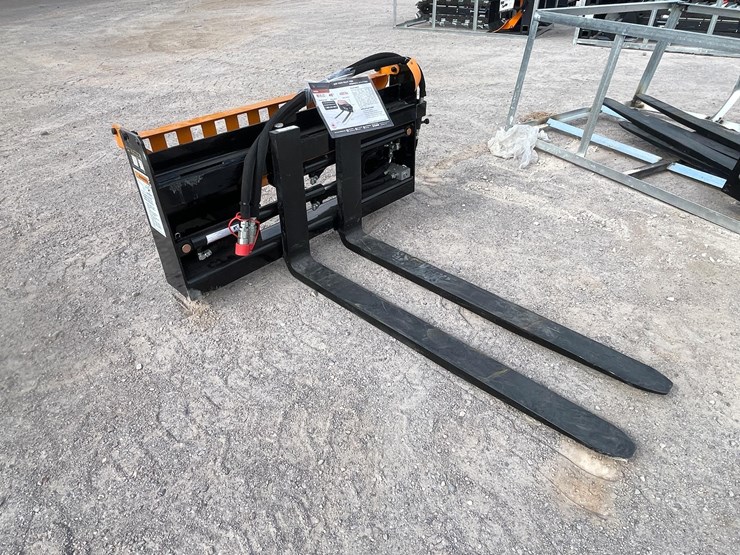 #2780-•-unused-2026-wolverine-adjustable-hydraulic-pallet-fork-attachments-image-4