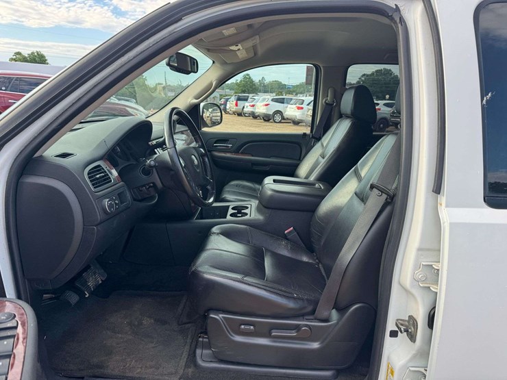 2007-chevrolet-tahoe-lt-image-10