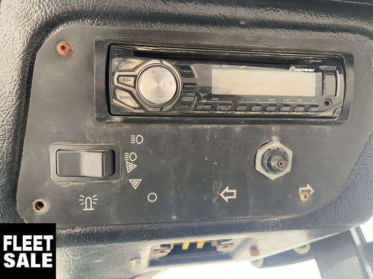 john-deere-1445-image-17