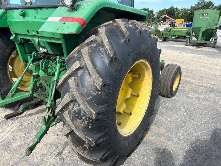 john-deere-2140-image-9