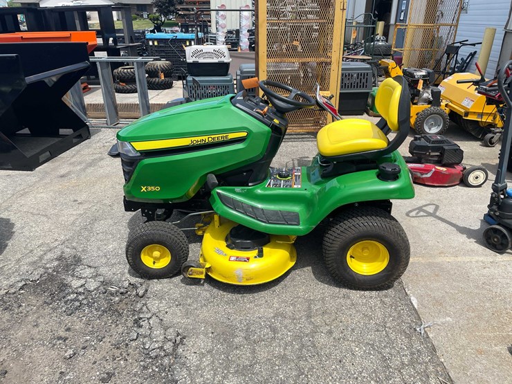 2021-john-deere-x350-image-8