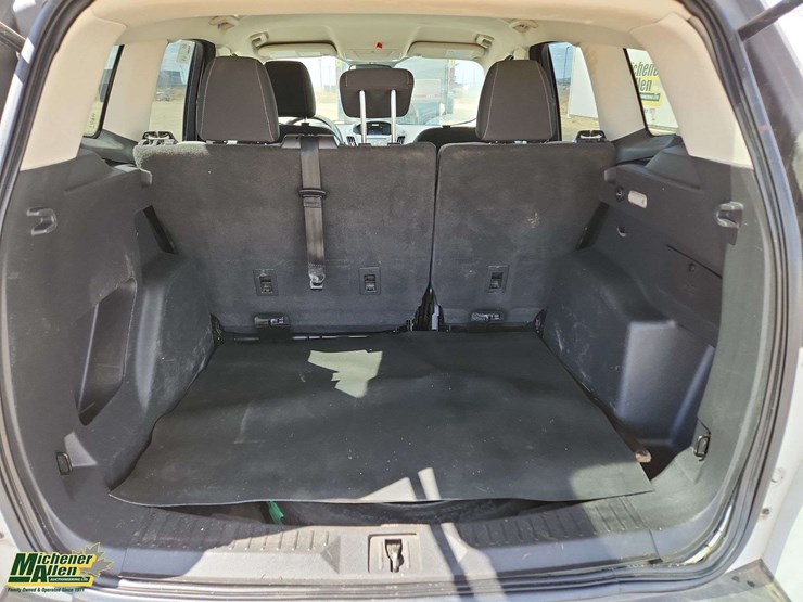 2016-ford-escape-se-image-16
