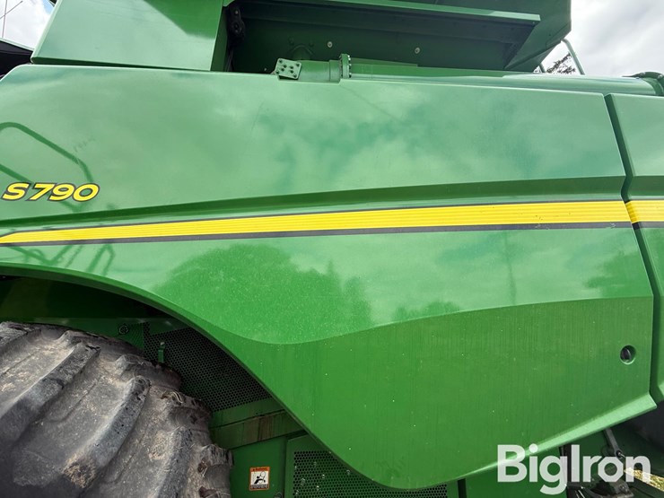 2018-john-deere-s790-image-18