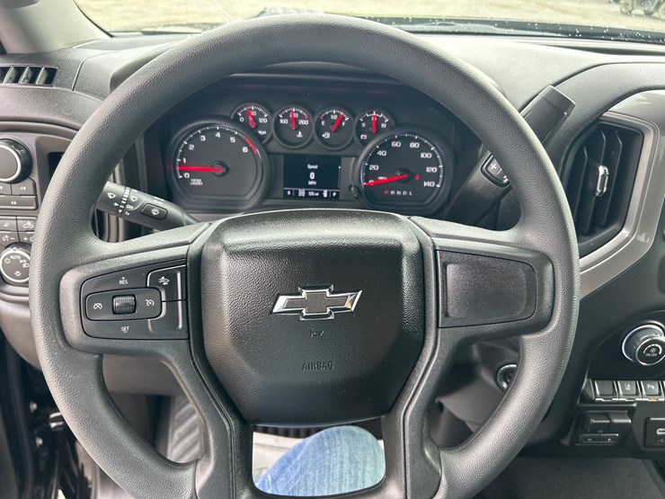 2026-chevrolet-2500hd-image-17