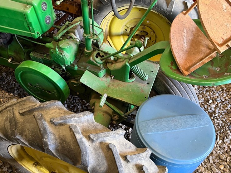 john-deere-h-image-9