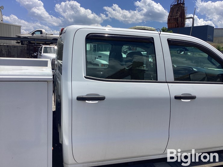 2018-chevrolet-silverado-3500-image-18