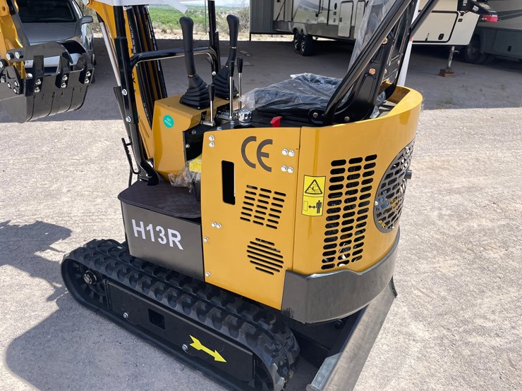 #2651-•-unused-cfg-mini-excavator-image-36