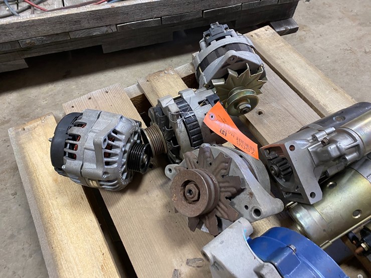 #7508-•-pallet-of-starters-and-alternators-(antigo,-wi)-image-8