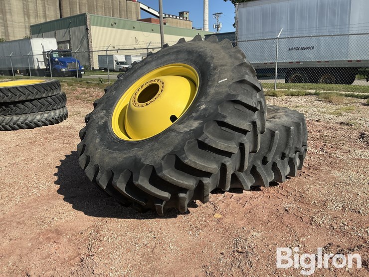 deere-tires-image-1