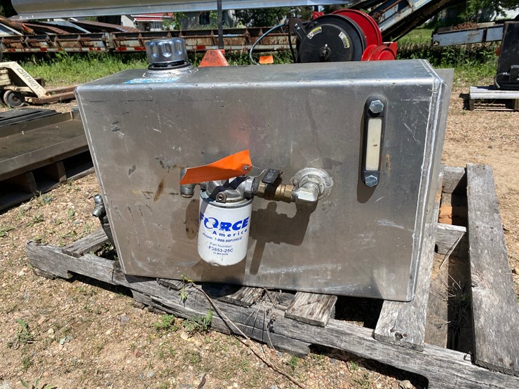 #7440-•-stainless-steel-hydraulic-tank-image-7