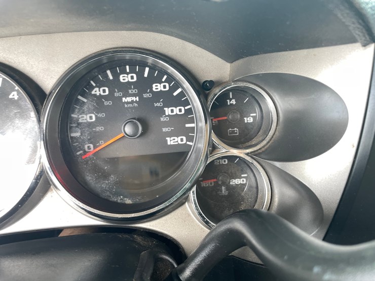 2010-chevrolet-silverado-1500-lt-image-57
