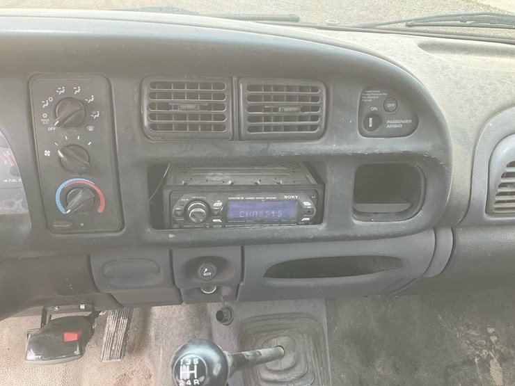 1999-dodge-2500-image-85