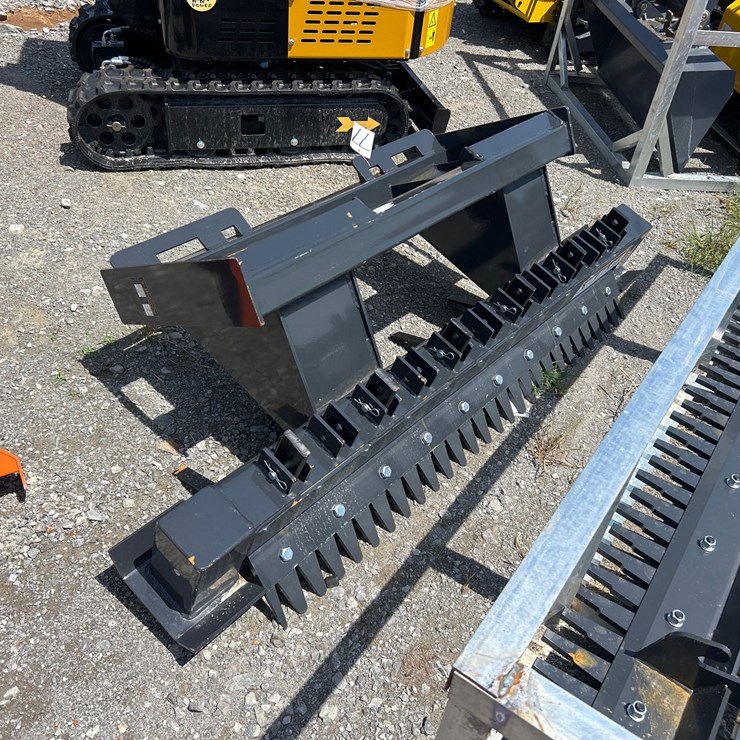 #77 • SIX SHANK SKID STEER RIPPER