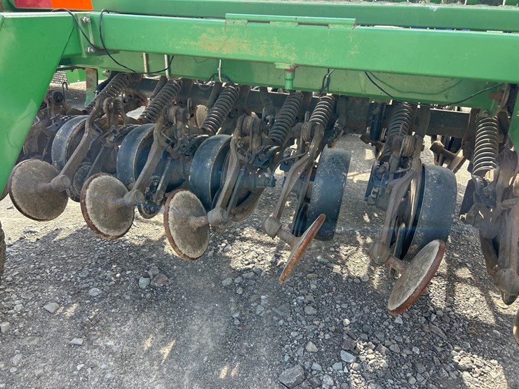 john-deere-1590-image-11