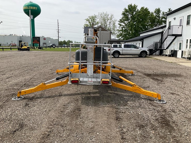 #1275-•-2021-haulotte-5533a-towable-boom-lift-image-5