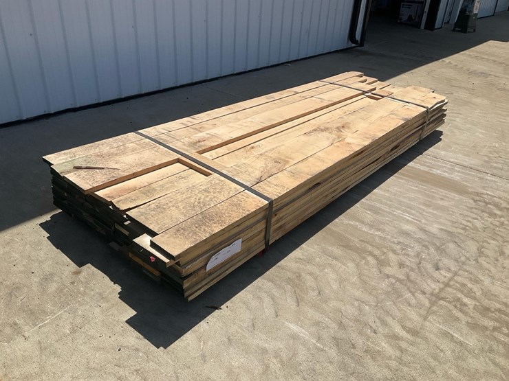 #4118-•-bundle-of-maple-lumber-image-2