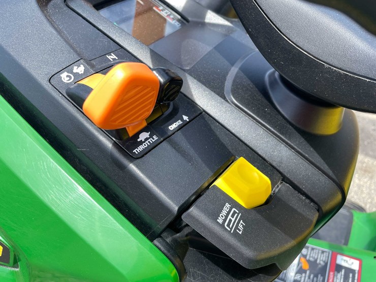 2021-john-deere-x350-image-21