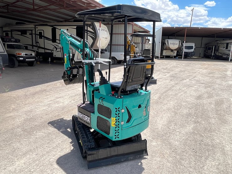 #2653-•-unused-cfg-mini-excavator-image-7