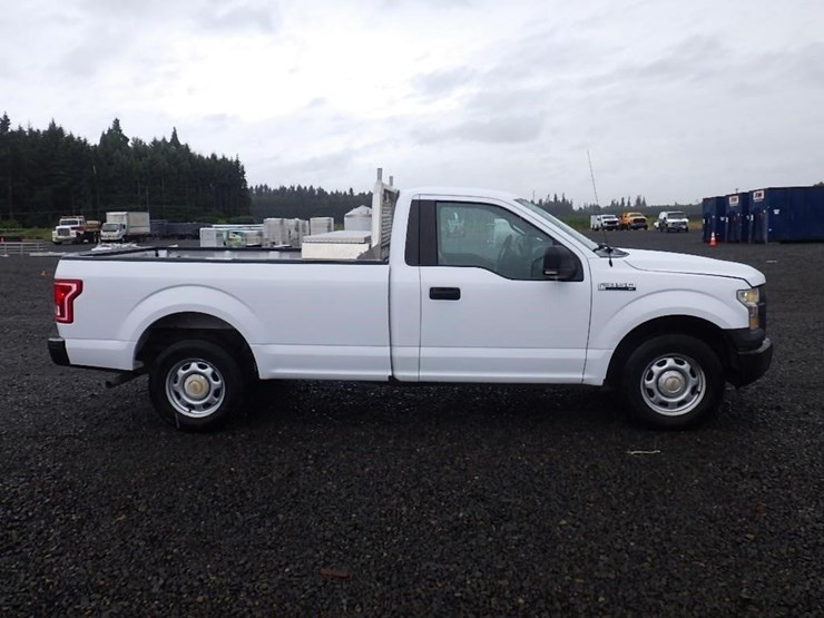2016-ford-f150-xl-image-4