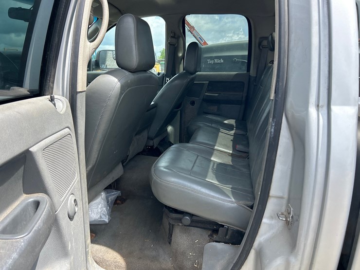 2007-dodge-ram-3500-image-13