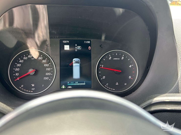 2021-mercedes-benz-sprinter-4500-image-12