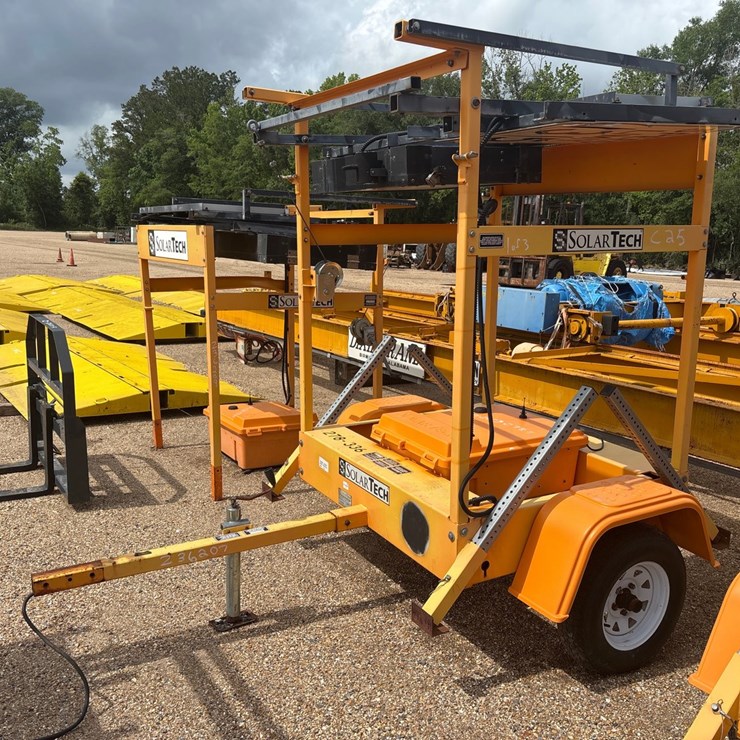 #3512 • SOLAR TECH CONSTRUCTION SIGN ON TRAILER | BATTERY BACKUP