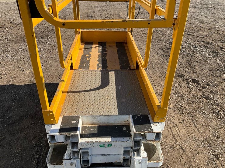 #1310-•-2012-hy-brid-hb-1030-scissor-lift-image-11