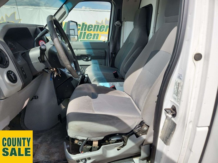 2016-ford-e450-image-14
