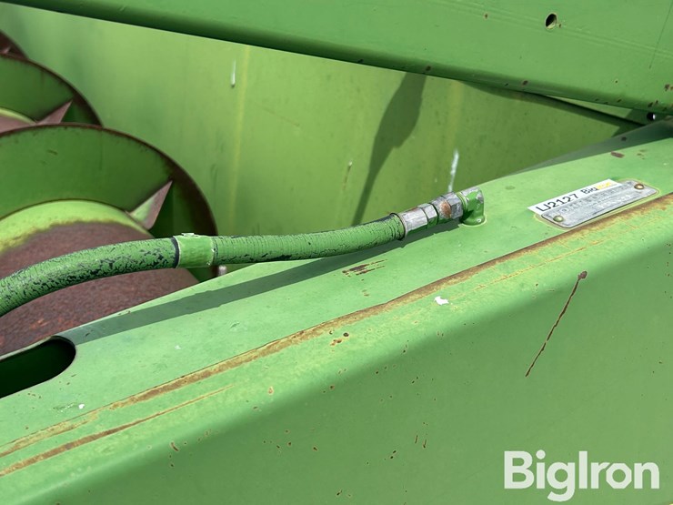 1982-john-deere-230-image-15