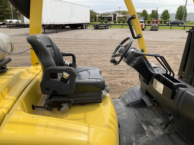 #1379-•-2010-hyster-90-fortis-forklift-image-13