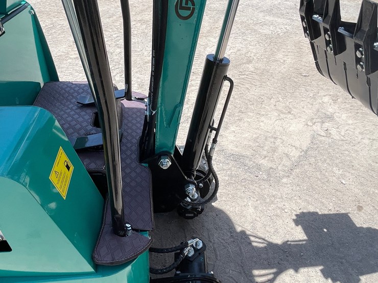 #2657-•-unused-cfg-mini-excavator-image-36