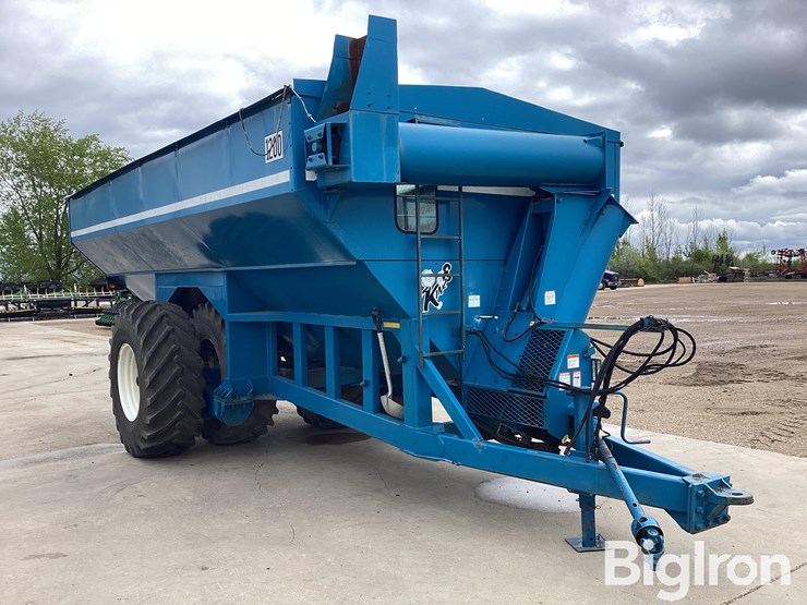 1984-kinze-1200-image-3
