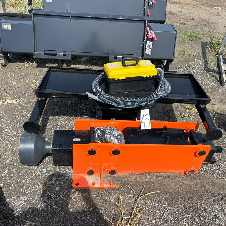 #43 • SKID STEER POST DRIVER
