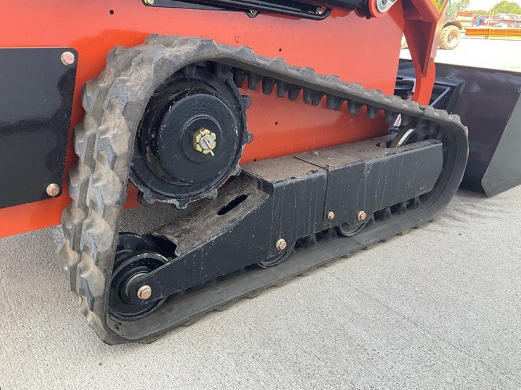 #1050-•-2025-landhero-ldh-t460-mini-skid-steer-image-4
