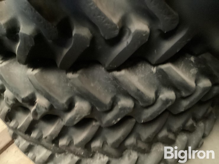goodyear-320/90r50-sprayer-tires-&-rims-image-7