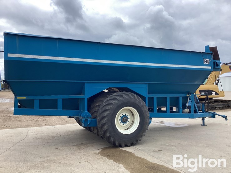 1984-kinze-1200-image-4
