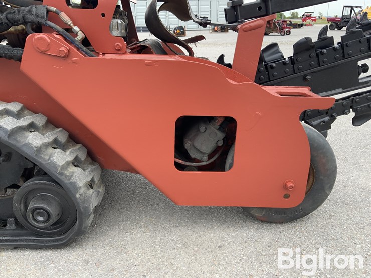 2013-ditch-witch-rt24-image-15