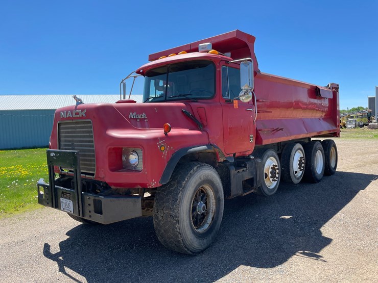 mack-dm688s-image-1